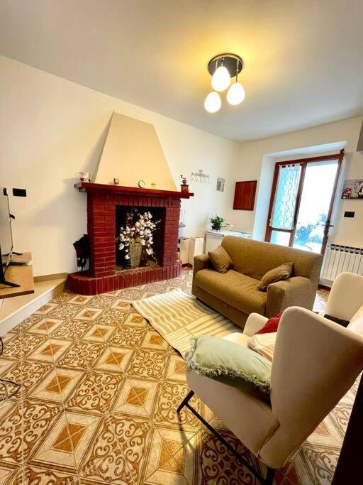 Casa Vacanze Ca' Di Lucchini San Benedetto Val di Sambro ภายนอก รูปภาพ
