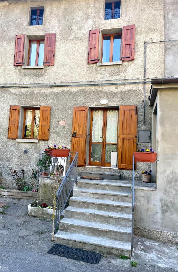 Casa Vacanze Ca' Di Lucchini San Benedetto Val di Sambro ภายนอก รูปภาพ